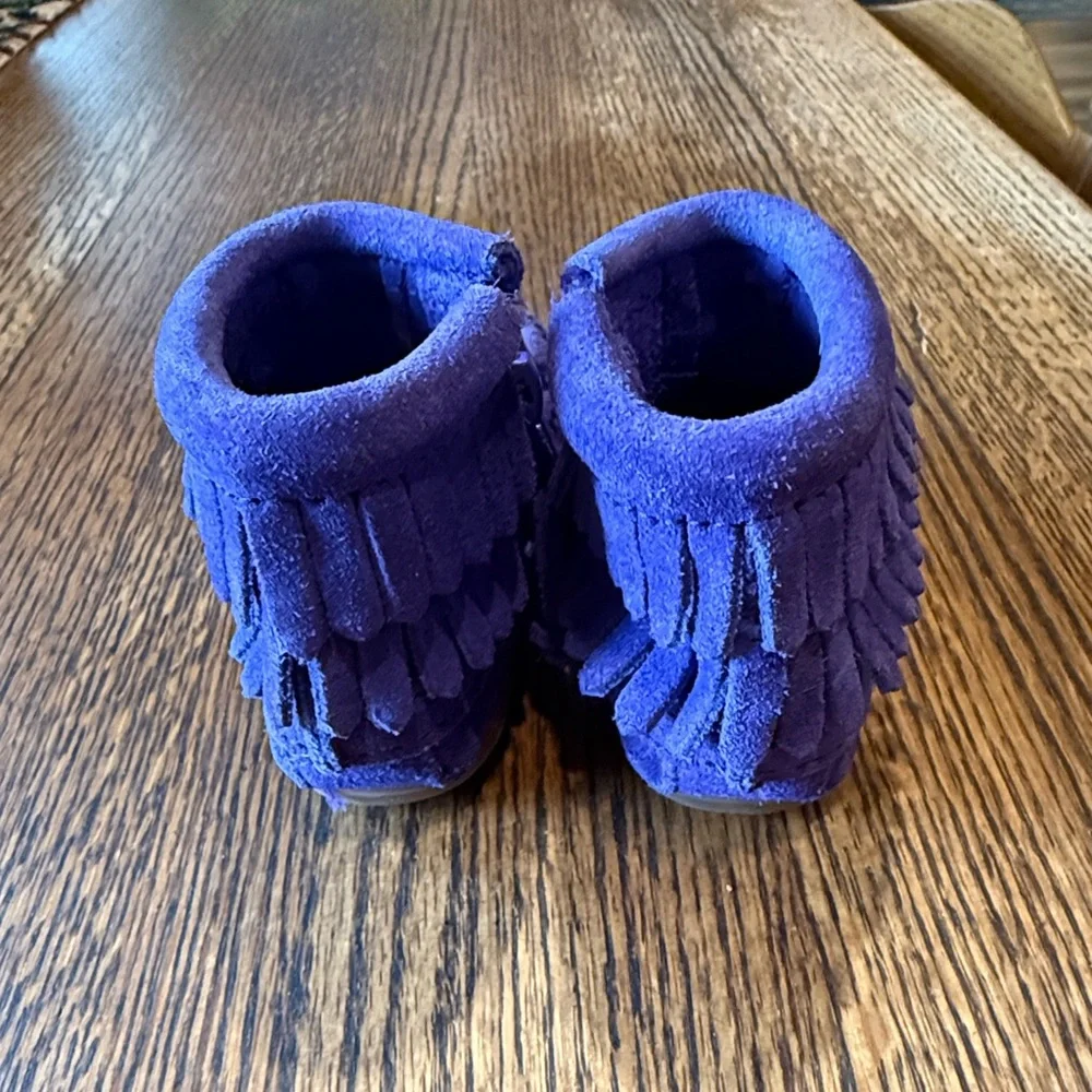 Purple Minnetonka Baby Fringe Moccasins Boots size 3